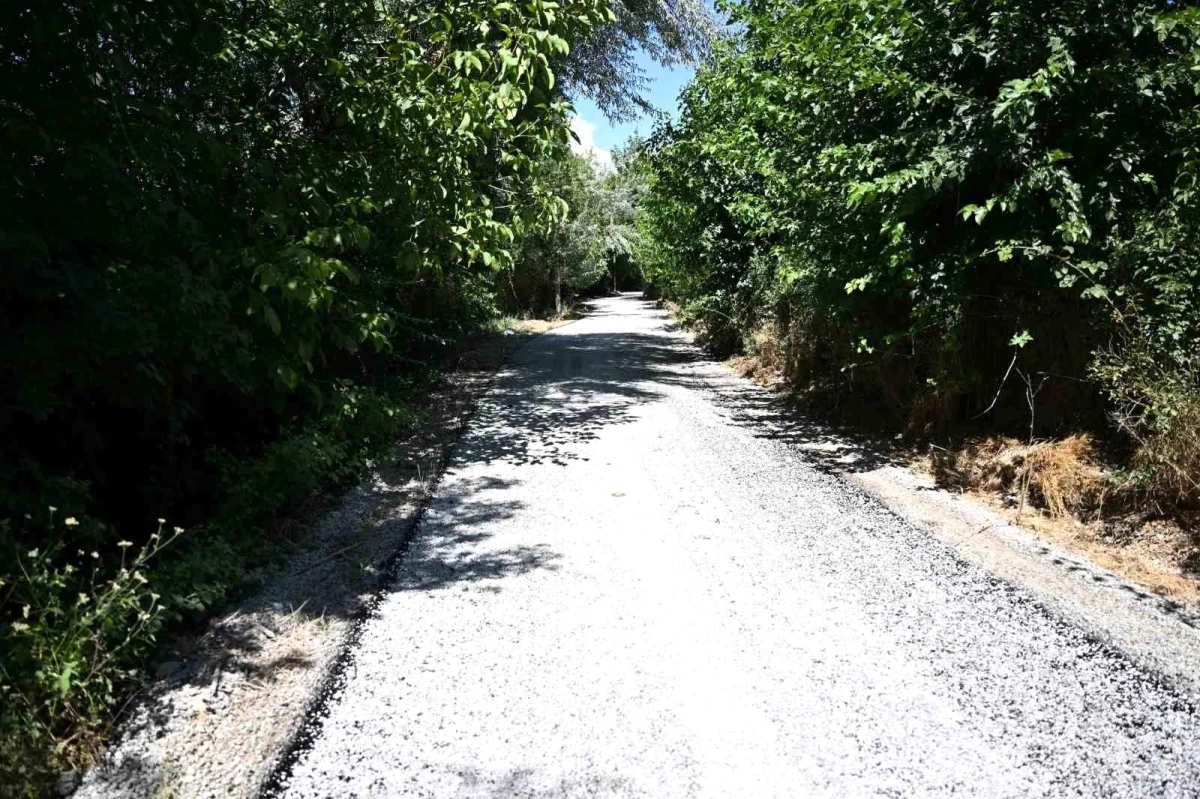 Battalgazi Belediyesi Orduzu Mahallesi’nde 5 Kilometrelik Yolun Asfalt Serimini Tamamladı