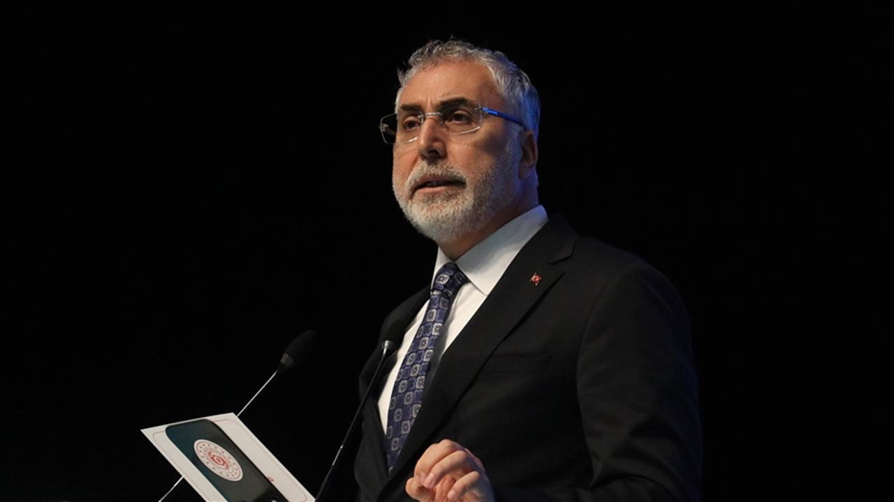 bakan isikhandan issizlik ve istihdam yorumu ecdadimizin mucadelelerini veriyoruz KCfZWl4T