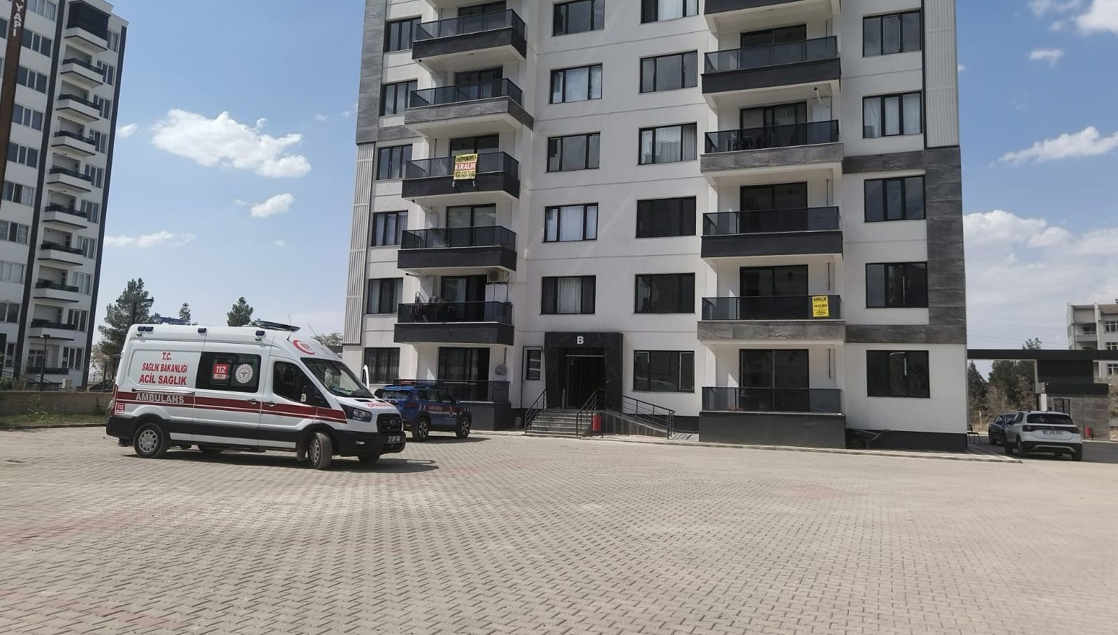 diyarbakirda komsularin cop kokusu kavgasi NtCMg43G