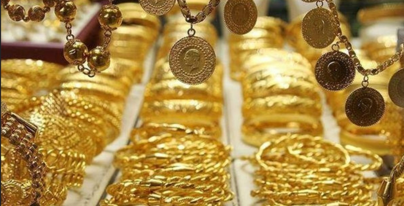 fedin faiz indirimi altini rekor seviyelere tasidi analistlerden carpici degerlendirme pO4mHm2y