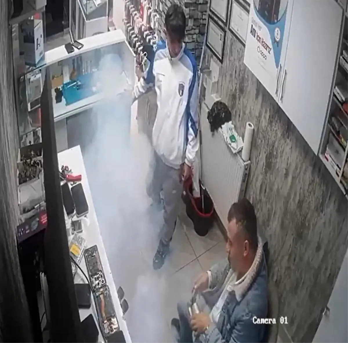 duzcede batarya yangini korkuttu nwMWd9KU.jpg