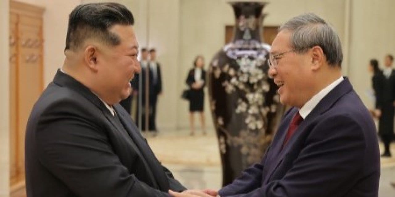 kuzey koredeki cin heyeti veda etti qQQ7PRKU.jpg