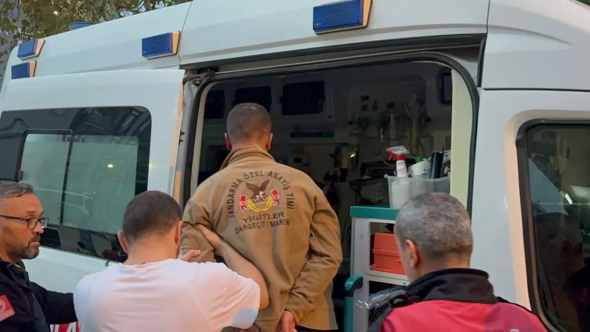 turgutluda dayi yegen bicakla yaralandi DWSjYliO.jpg